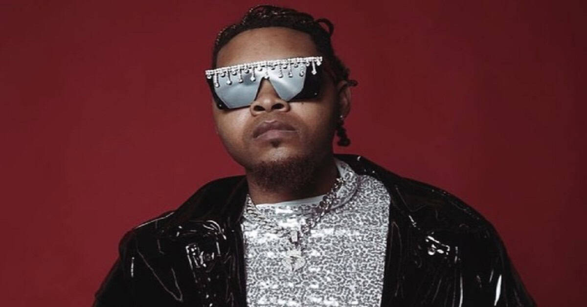 Experience the musical talent of Daniel T. Mason as he combines hip-hop and R&B to share moments of cherished connection.